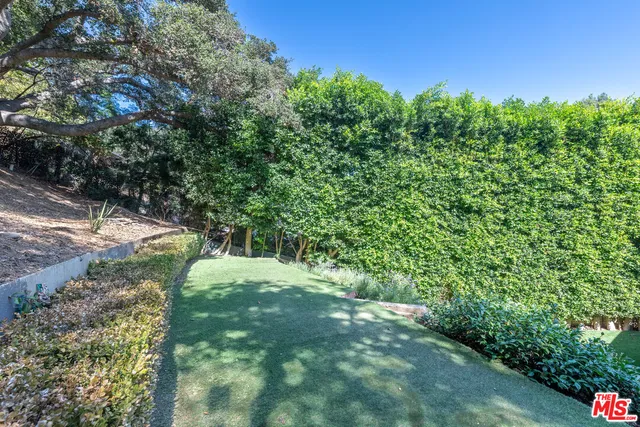 $8,250 | 2559 Hutton Drive, Beverly Hills, CA 90210