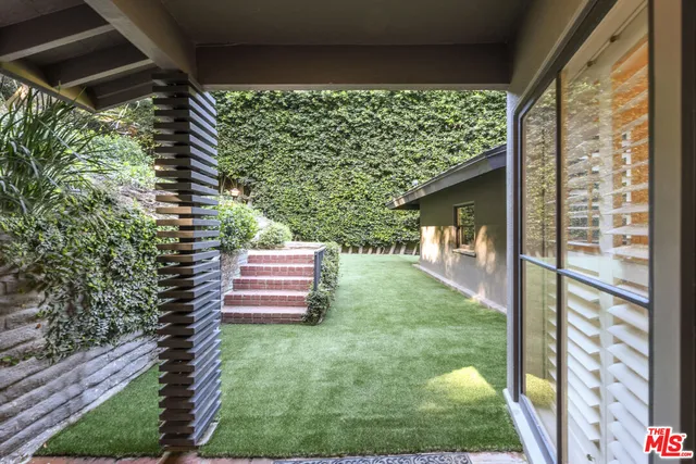 $8,250 | 2559 Hutton Drive, Beverly Hills, CA 90210