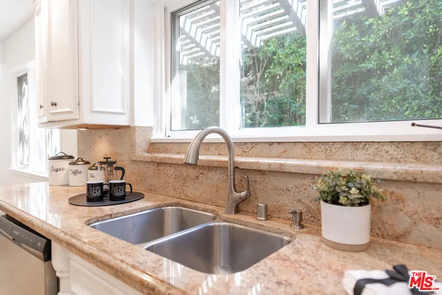 $8,250 | 2559 Hutton Drive, Beverly Hills, CA 90210