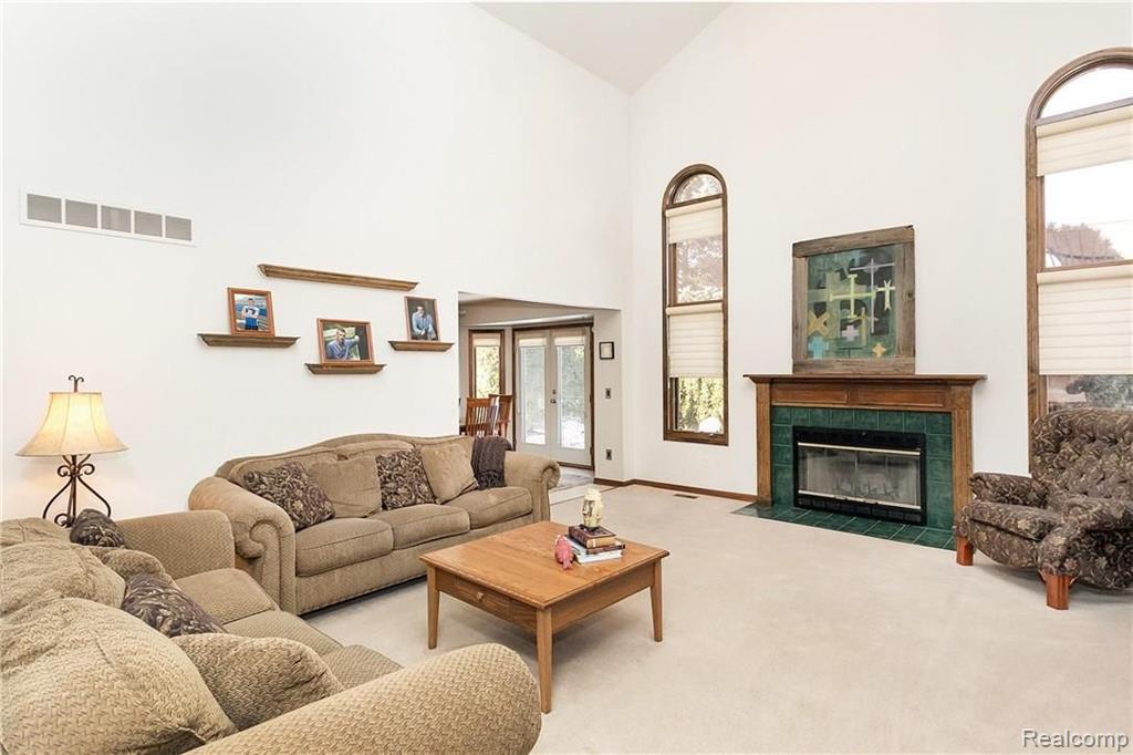 997 Norcross Drive Rochester Hills, MI 48307 - Photo 4 of 45