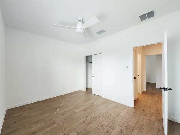$2,400 | 8430 Bay Ridge Drive, Baytown, TX 77523