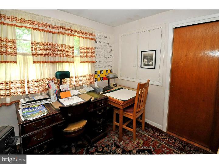 1329 Green Road Abington, PA 19001 - Photo 11 of 17 Bedroom 3