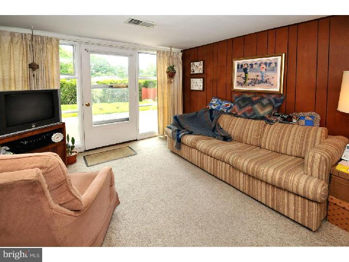 1329 Green Road Abington, PA 19001 - Photo 13 of 17 Family Room