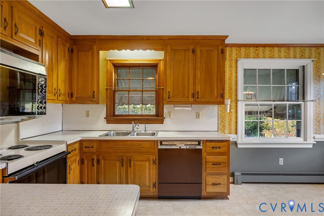 1616 Princeton Road Richmond, VA 23227 - Photo 10 of 49 Gallery Image 10