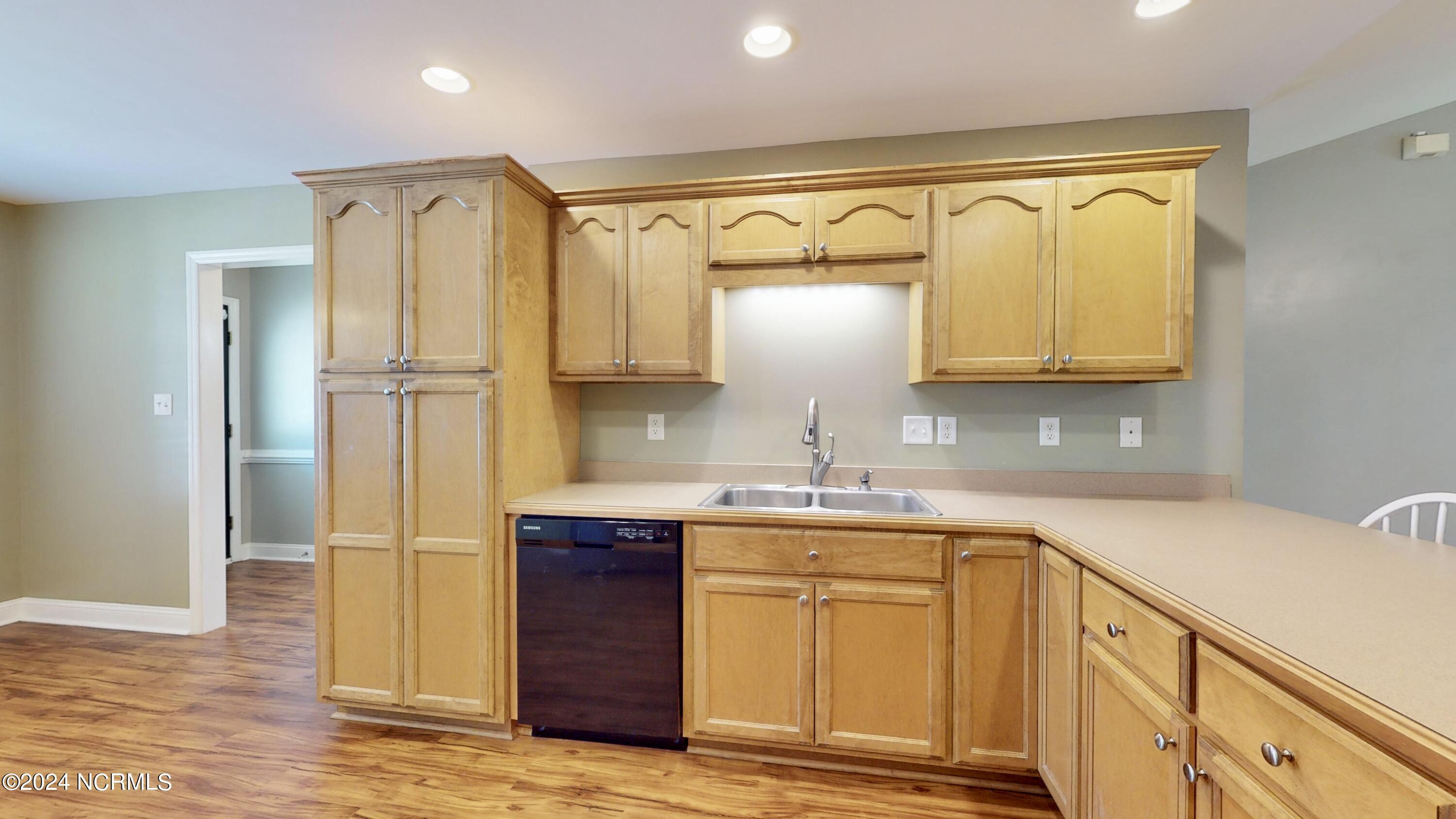 309 Conner Grant Road New Bern, NC 28562 - Photo 19 of 38 309-Conner-Grant-07242024_123552
