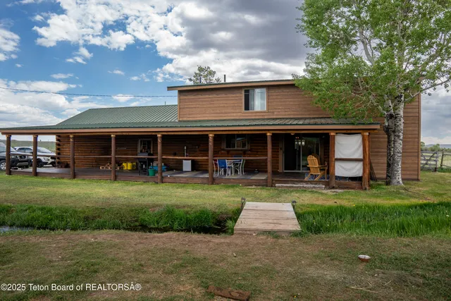 $724,900 | 8 Looney Lane, Pinedale, WY 82941