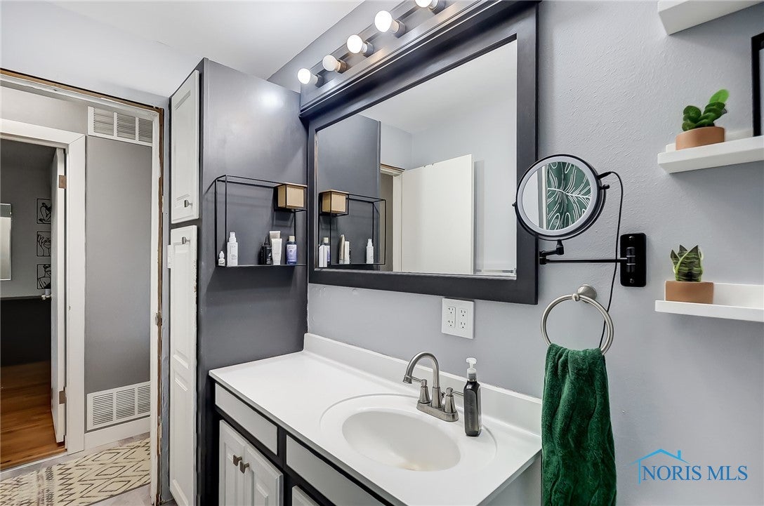 6860 Heller Road Whitehouse, OH 43571 - Photo 27 of 37 Gallery Image 27