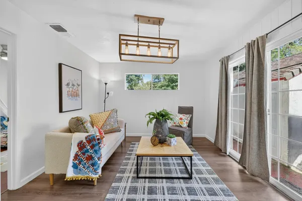 $372,000 | 3459 37th Street, Sacramento, CA 95817