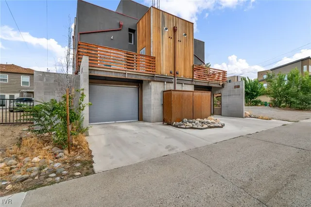 a view of outdoor space and garage
