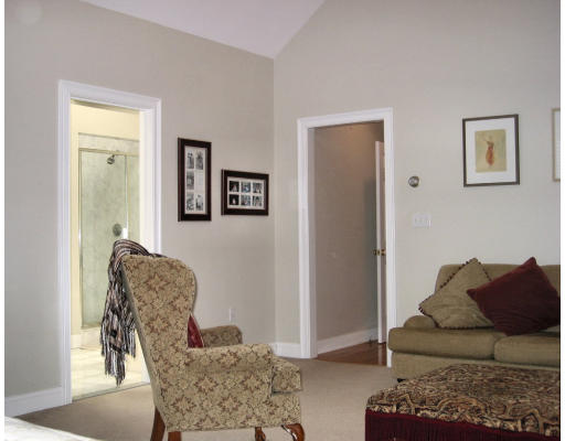 89 River Street Wellesley, MA 02481 - Photo 11 of 18 Gallery Image 11