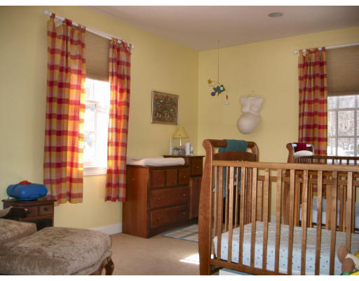 89 River Street Wellesley, MA 02481 - Photo 13 of 18 Gallery Image 13
