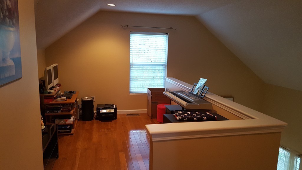 6 Rhodes Lane Foxboro, MA 02035 - Photo 12 of 15 Gallery Image 12