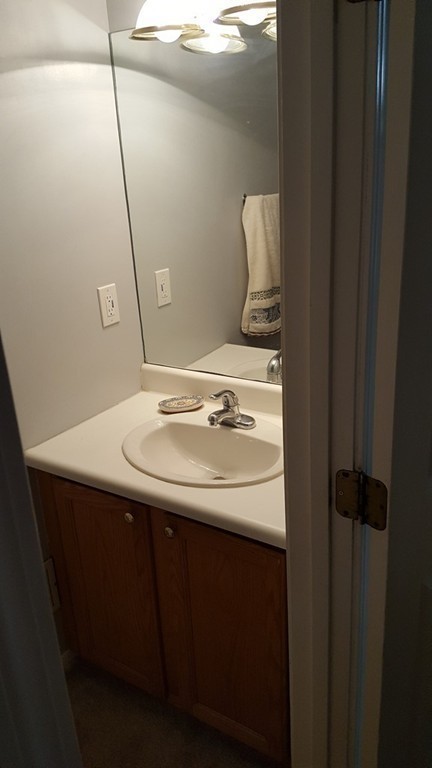 6 Rhodes Lane Foxboro, MA 02035 - Photo 9 of 15 Gallery Image 9