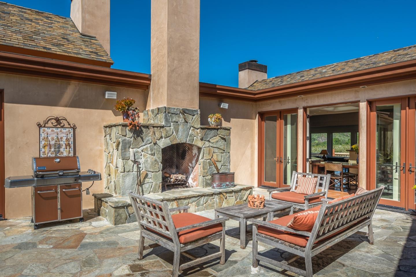 14550 Castlerock Road Salinas, CA 93908 - Photo 40 of 50 a view of living room filled with furniture and outdoor seating