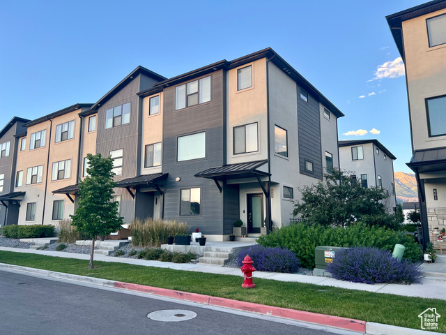 439 Wood Stream Road American Fork, UT 84003 - Photo 1 of 1 View of front facade featuring a front yard