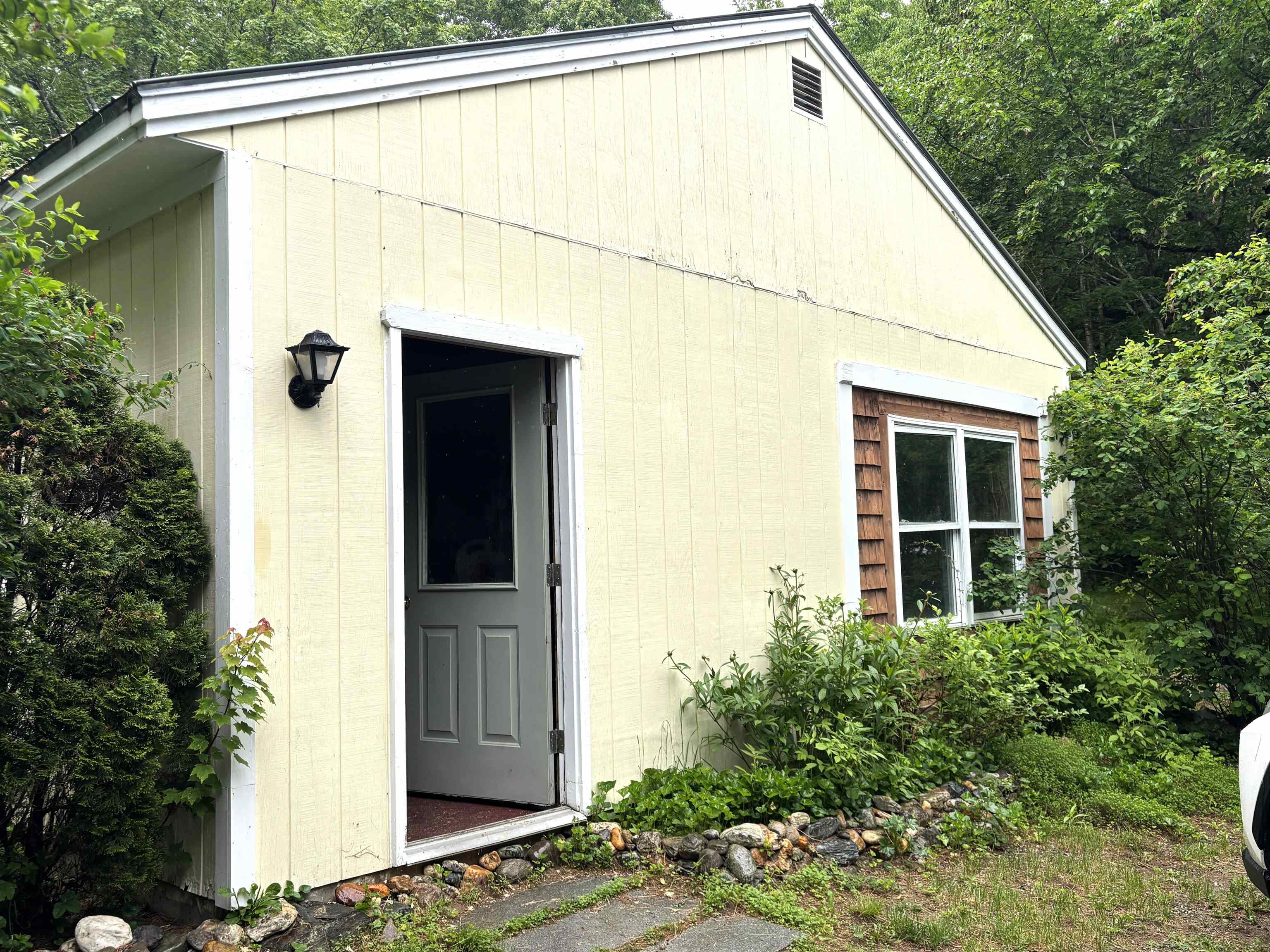 79 Joes Pond Road Morristown, VT 05661 - Photo 5 of 32