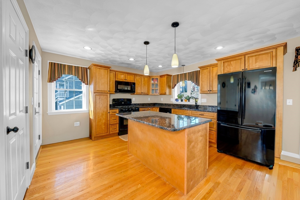 4 Bass Street Beverly, MA 01915 - Photo 6 of 42