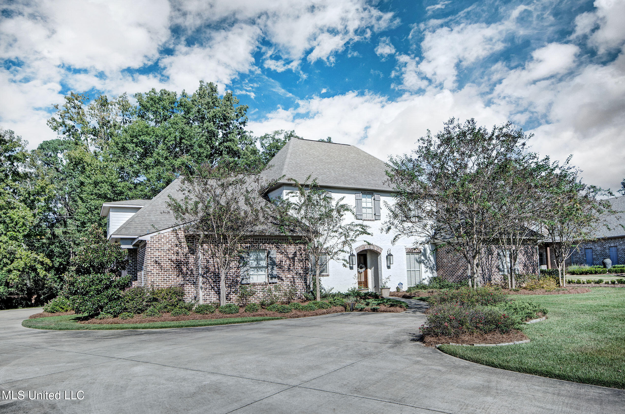 307 Natchez Court Flowood, MS 39232 - Photo 4 of 55 IMGP4040_1_2