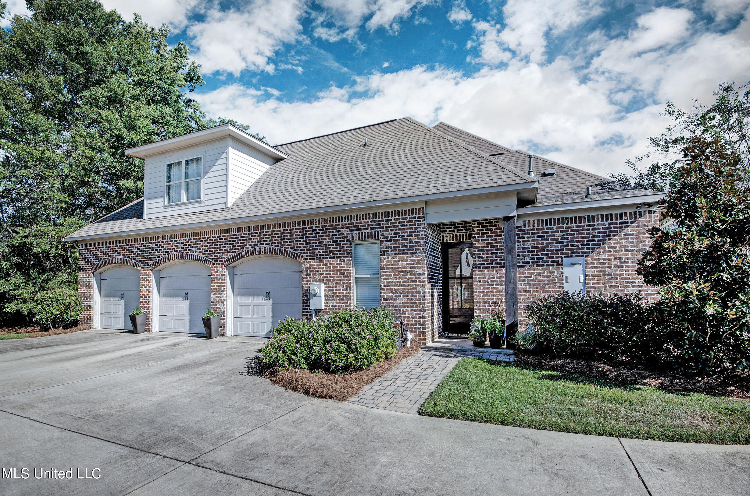 307 Natchez Court Flowood, MS 39232 - Photo 6 of 55 IMGP4046_7_8