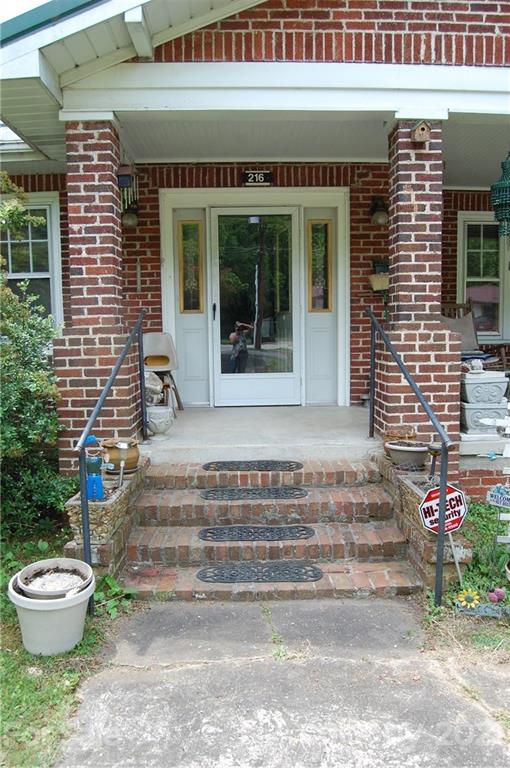 216 Spring Street Marion, NC 28752 - Photo 15 of 40 Gallery Image 15
