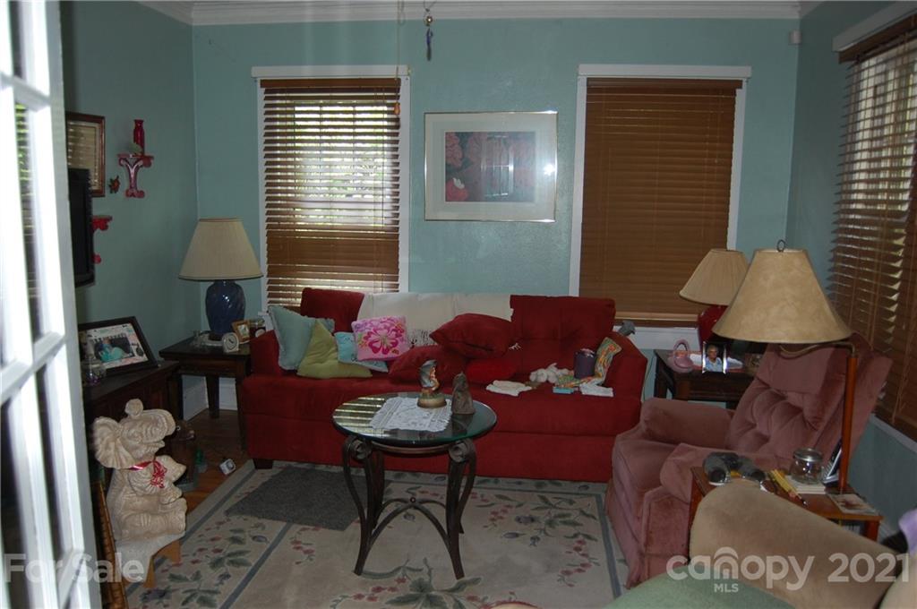 216 Spring Street Marion, NC 28752 - Photo 16 of 40 Gallery Image 16