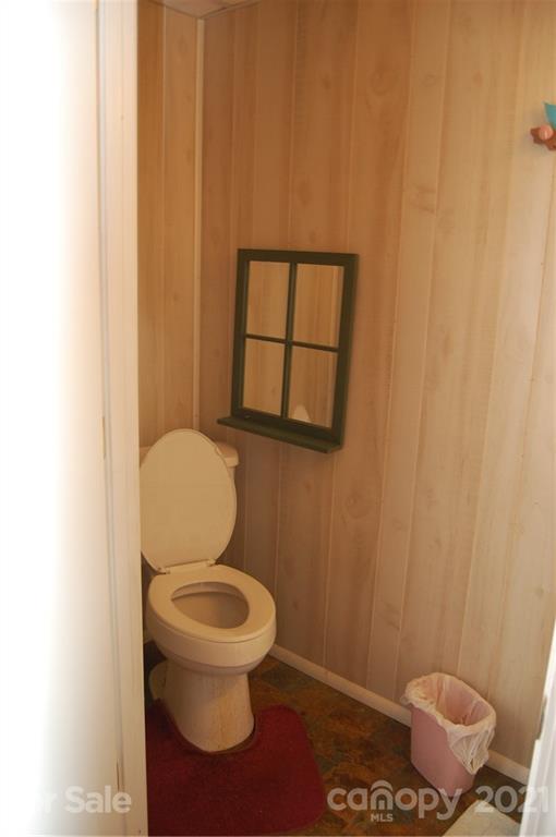 216 Spring Street Marion, NC 28752 - Photo 23 of 40 Gallery Image 23