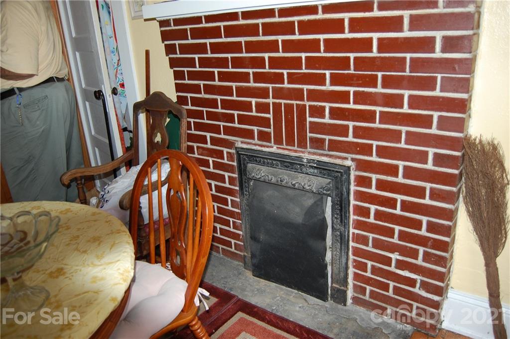 216 Spring Street Marion, NC 28752 - Photo 25 of 40 Gallery Image 25