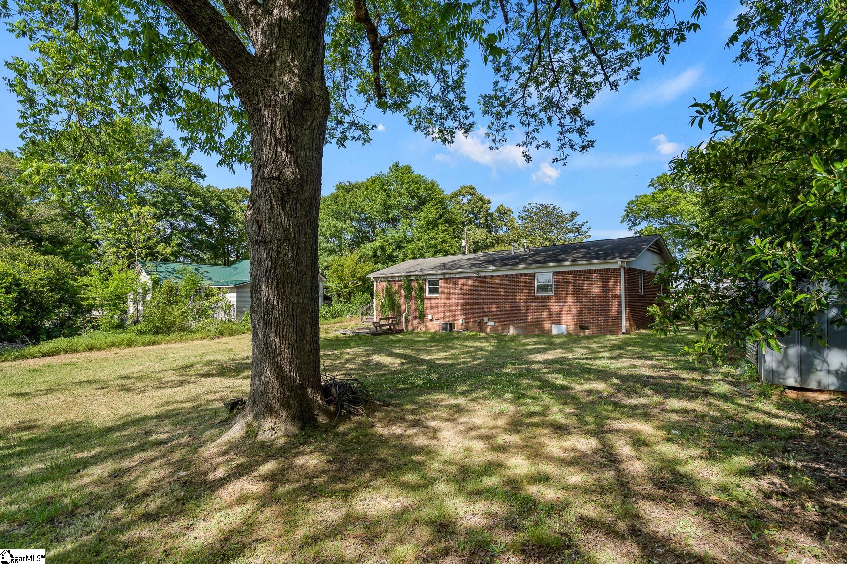 308 Clayton Street Central, SC 29630 - Photo 24 of 32