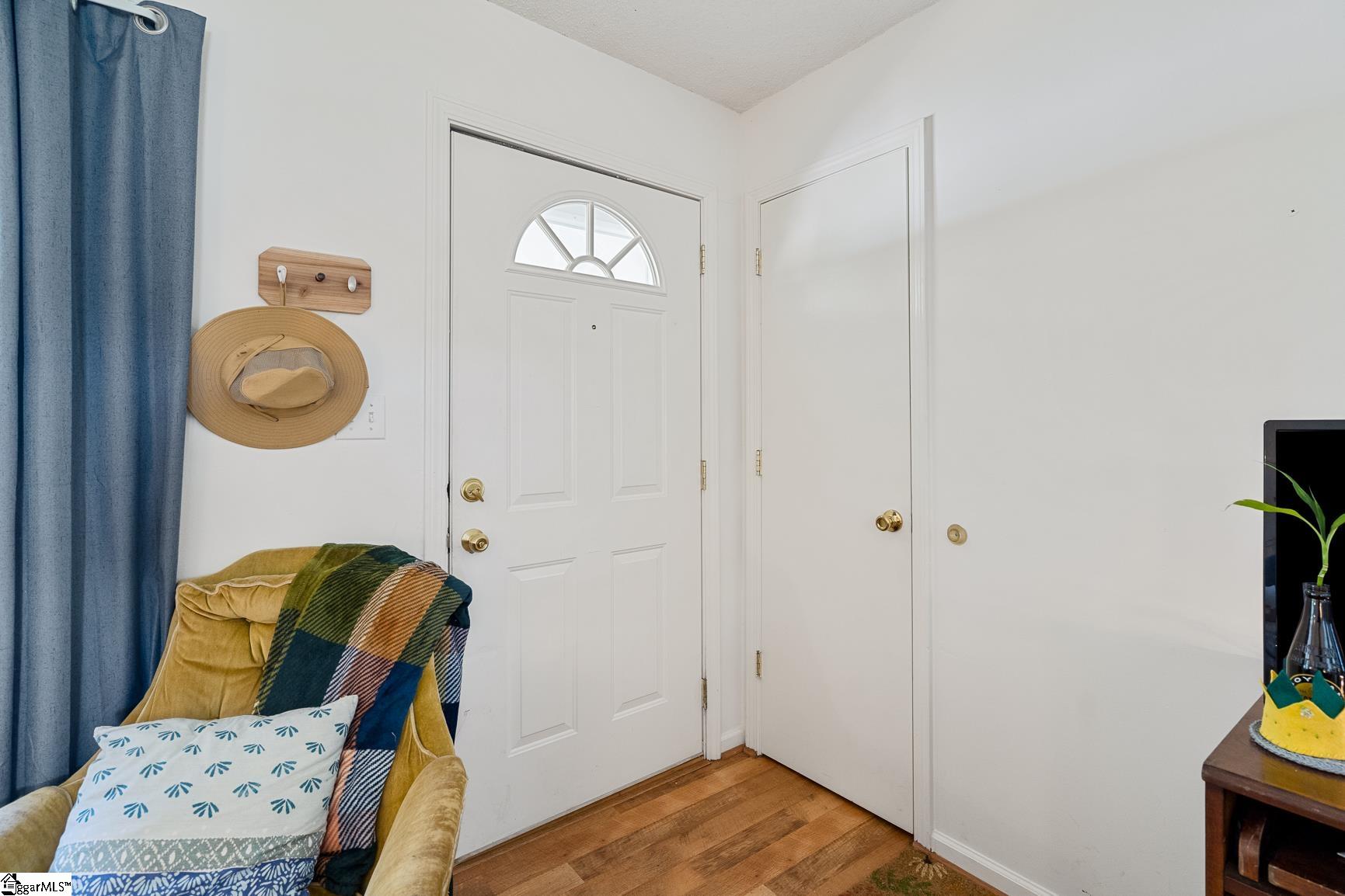 308 Clayton Street Central, SC 29630 - Photo 4 of 32