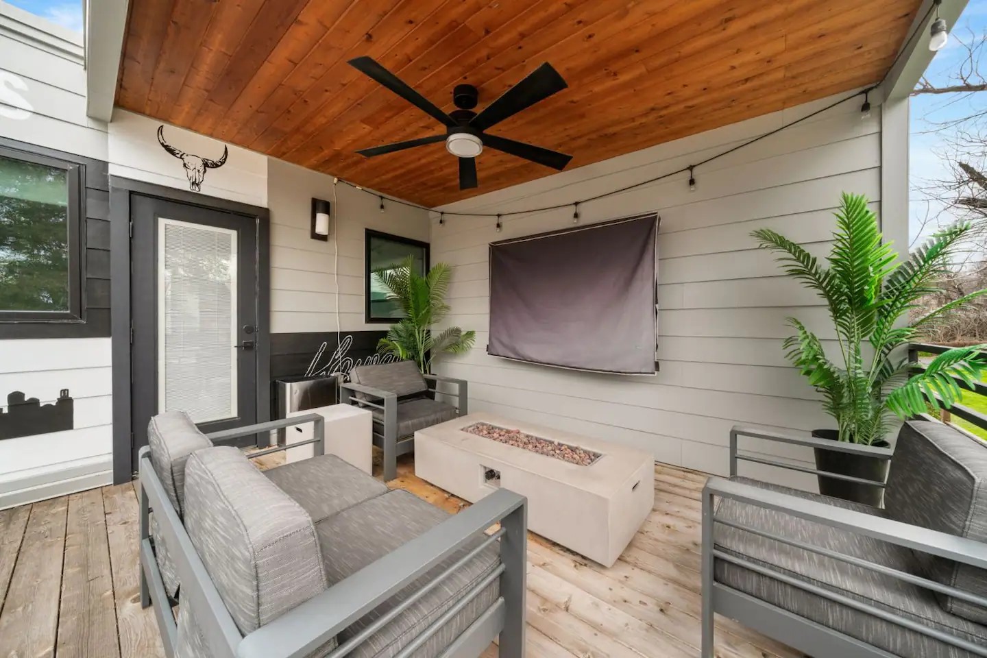 2311 East 8th Street, Unit 2 Austin, TX 78702 - Photo 32 of 37