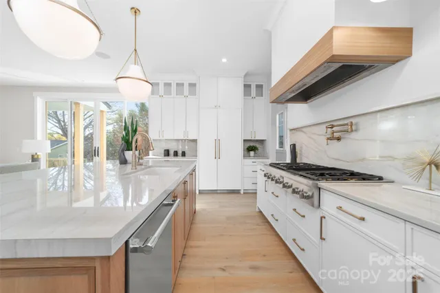 $3,190,000 | 216 Walnut Street, Davidson, NC 28036