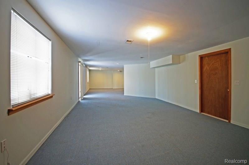3120 Smugglers Ridge Walled Lake, MI 48390 - Photo 18 of 22 Lower Level