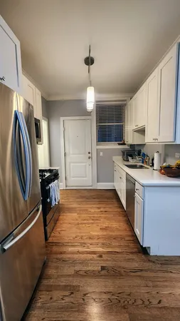 $5,050 | 735 West Belmont Avenue, Unit 1C, Chicago, IL 60657