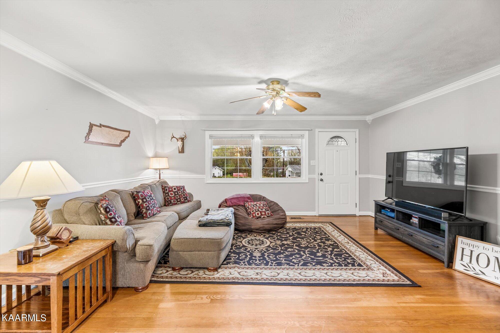 3205 Lafayette Road Knoxville, TN 37921 - Photo 4 of 19 Hardwood floors through most of home