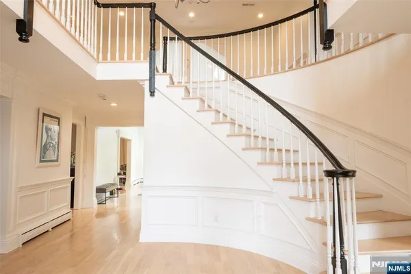 $2,599,000 | 250 Truman Drive, Cresskill, NJ 07626