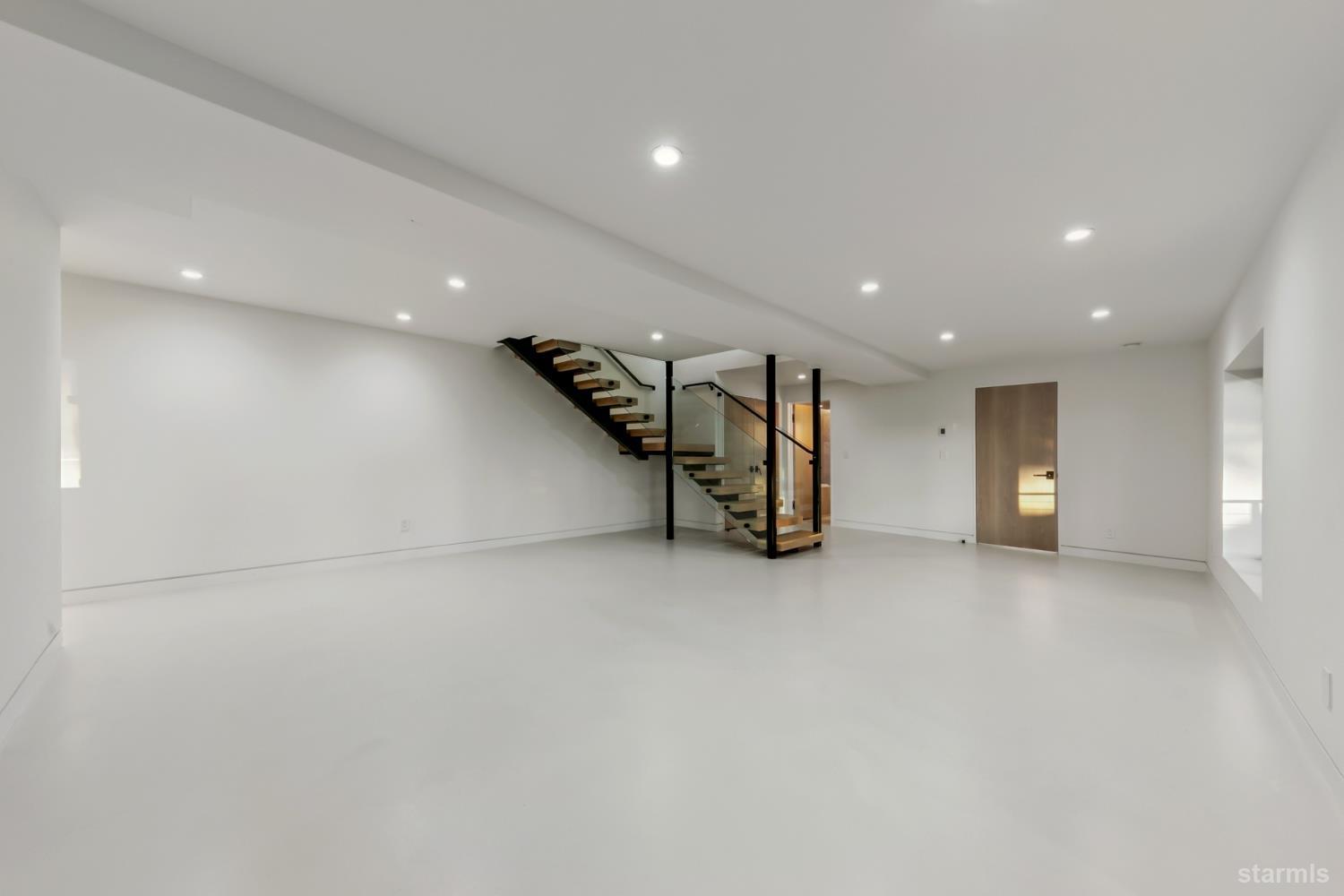 3960 Saddle Road South Lake Tahoe, CA 96150 - Photo 29 of 40 an empty room with furniture and white walls