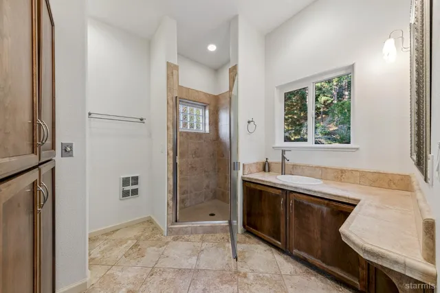 $3,250,000 | 3960 Saddle Road, South Lake Tahoe, CA 96150