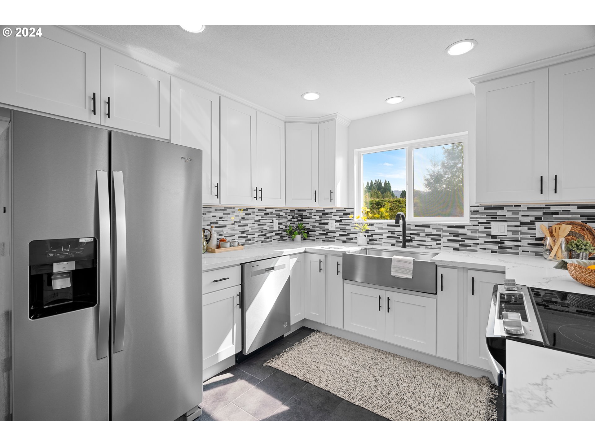 17240 Northwest Germantown Road Portland, OR 97231 - Photo 12 of 48 Gallery Image 12