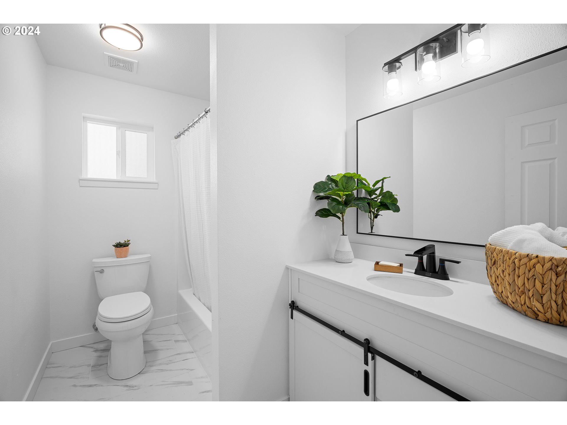 17240 Northwest Germantown Road Portland, OR 97231 - Photo 15 of 48 Gallery Image 15