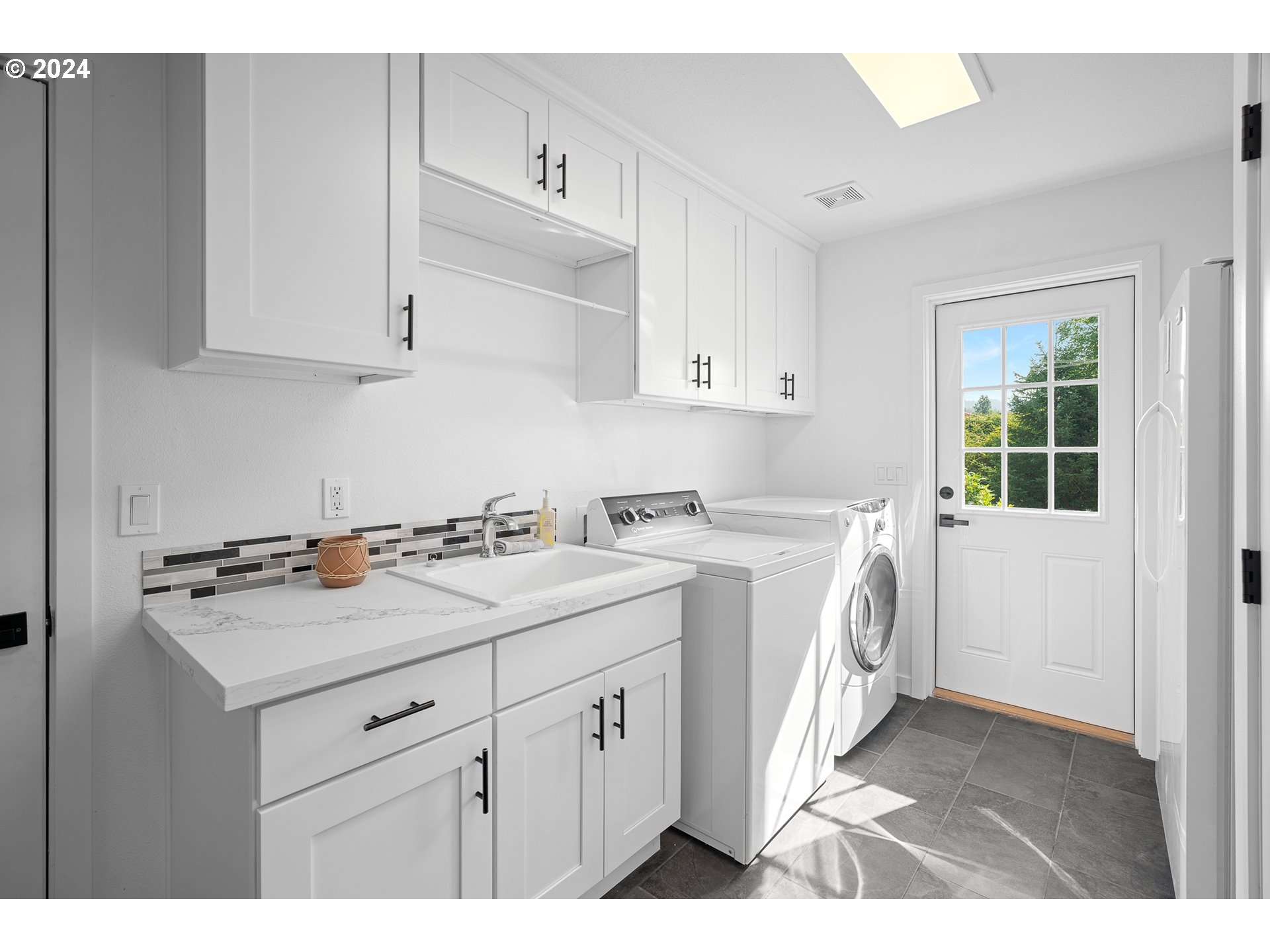17240 Northwest Germantown Road Portland, OR 97231 - Photo 18 of 48 Gallery Image 18