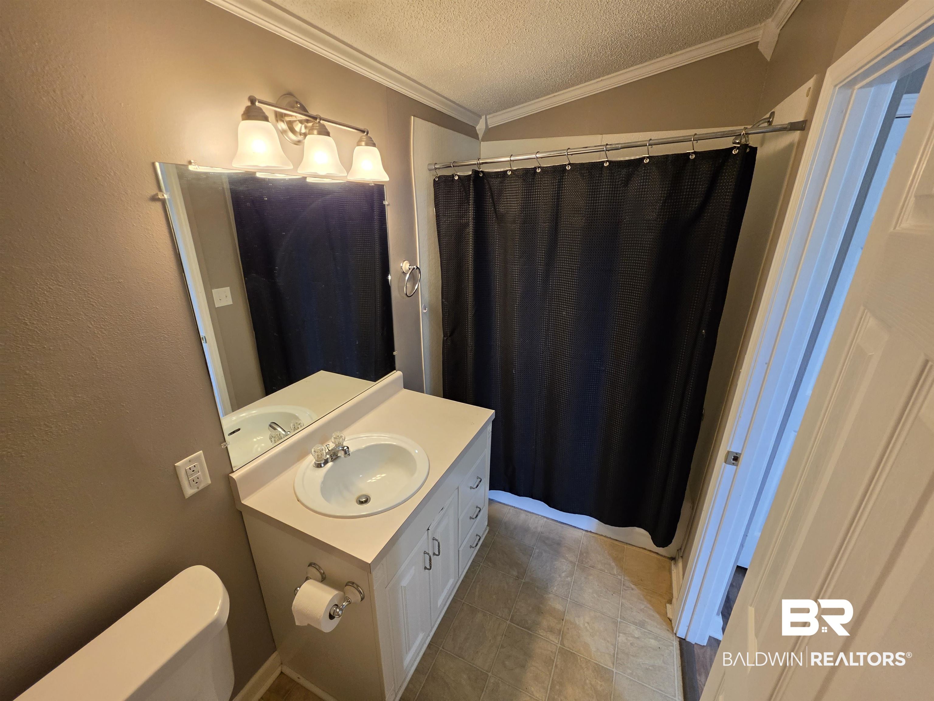 33163 Gilley Road Lillian, AL 36549 - Photo 7 of 16 Bathroom