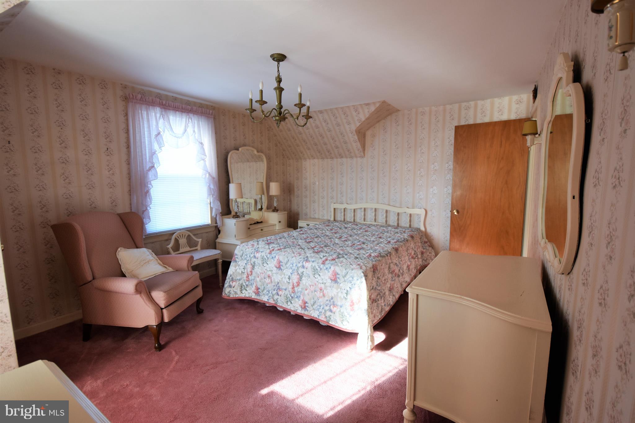 736 Parklane Road Swarthmore, PA 19081 - Photo 6 of 8