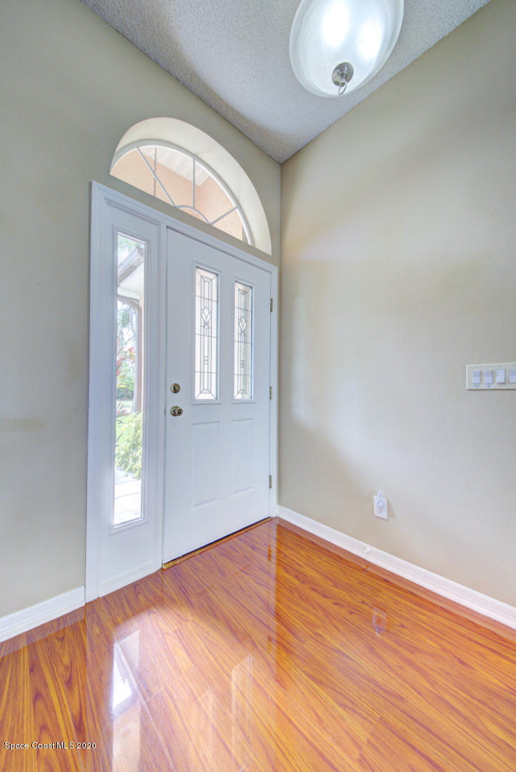 581 Raleigh Road Southeast Palm Bay, FL 32909 - Photo 21 of 60 foyer