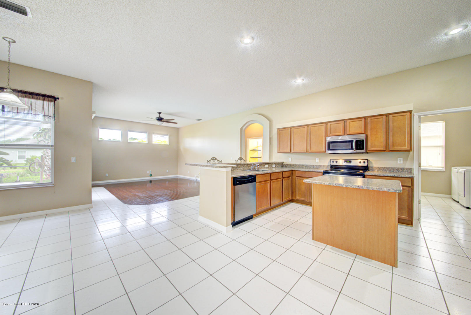 581 Raleigh Road Southeast Palm Bay, FL 32909 - Photo 28 of 60 kitchen & breakfast nook