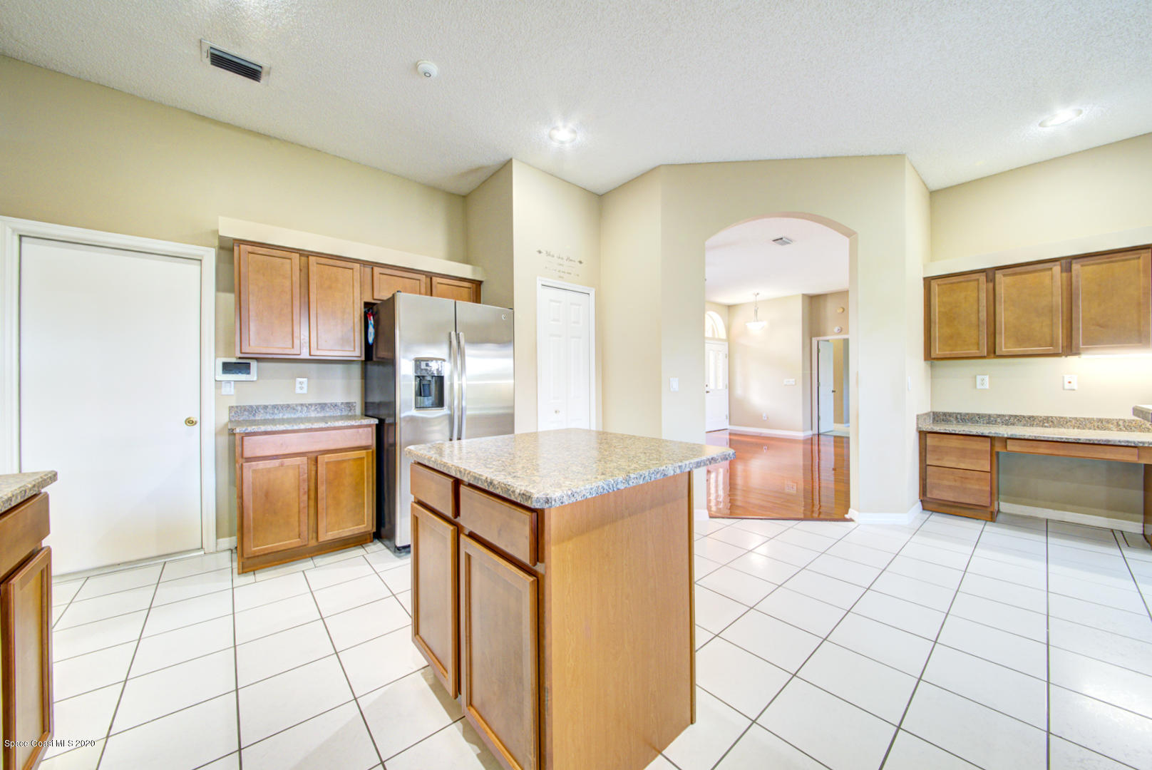581 Raleigh Road Southeast Palm Bay, FL 32909 - Photo 31 of 60 kitchen island