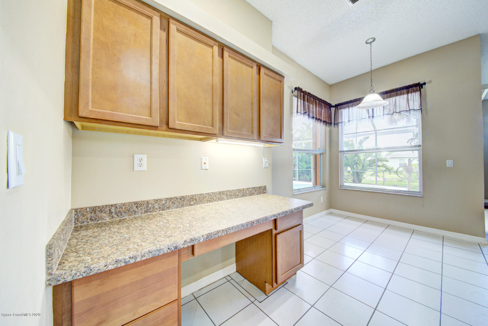 581 Raleigh Road Southeast Palm Bay, FL 32909 - Photo 38 of 60 kitchen desk