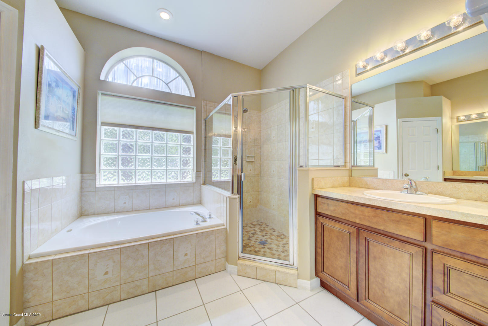581 Raleigh Road Southeast Palm Bay, FL 32909 - Photo 46 of 60 master bathroom tub & shower