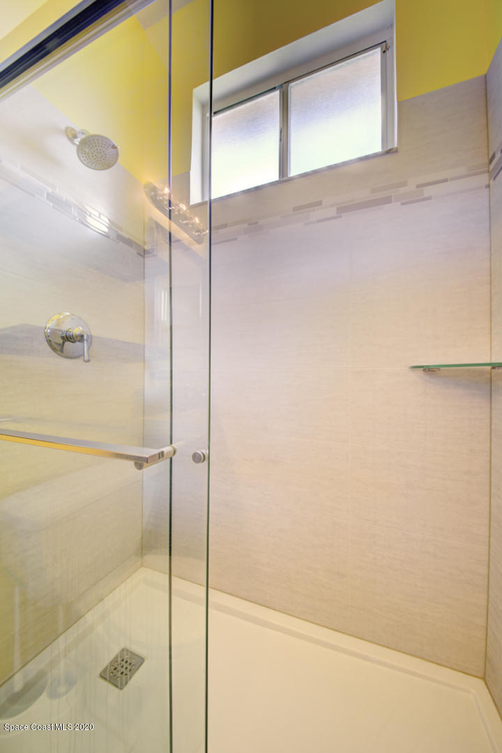581 Raleigh Road Southeast Palm Bay, FL 32909 - Photo 57 of 60 bathroom 2 shower