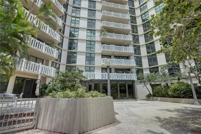 $12,000 | 1121 Crandon Boulevard, Unit D608, Key Biscayne, FL 33149