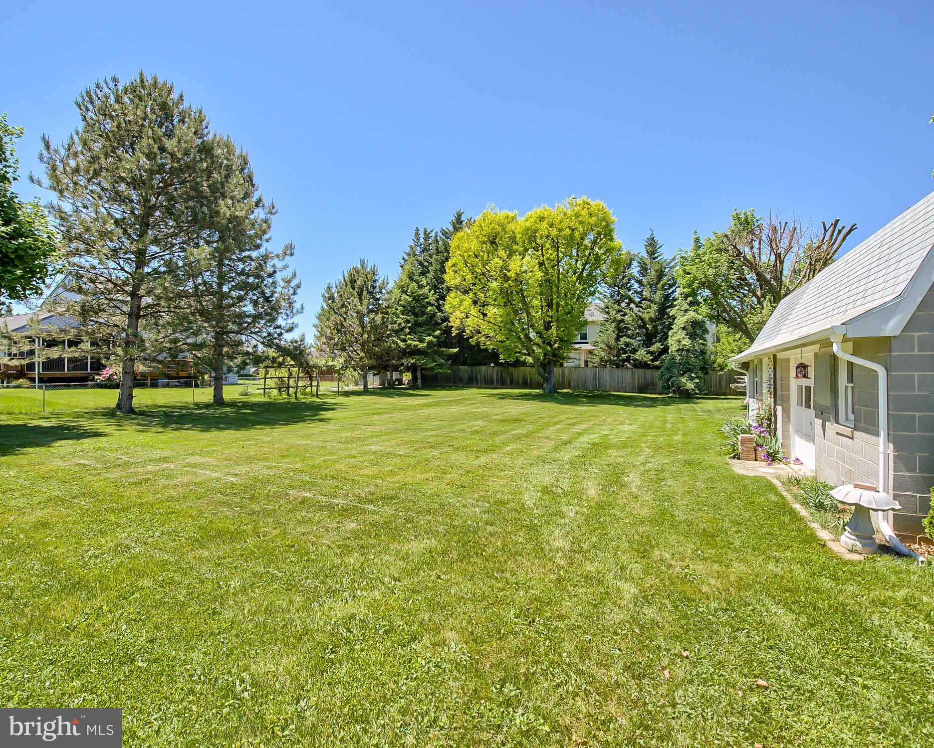 6502 Monarch Road Frederick, MD 21703 - Photo 21 of 30 Lovely Yard